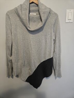 89th & Madison Light Gray and Charcoal Asymmetrical Cowl Neck Sweater